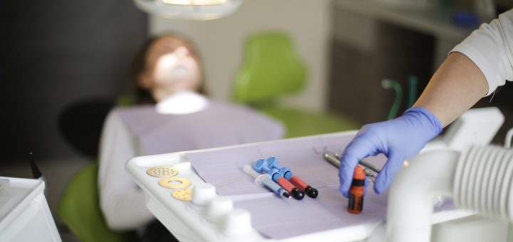 Profesjonalna chirurgia stomatologiczna Olsztyn – skuteczne leczenie zębów zatrzymanych i innych problemów jamy ustnej w bezpiecznym gabinecie.